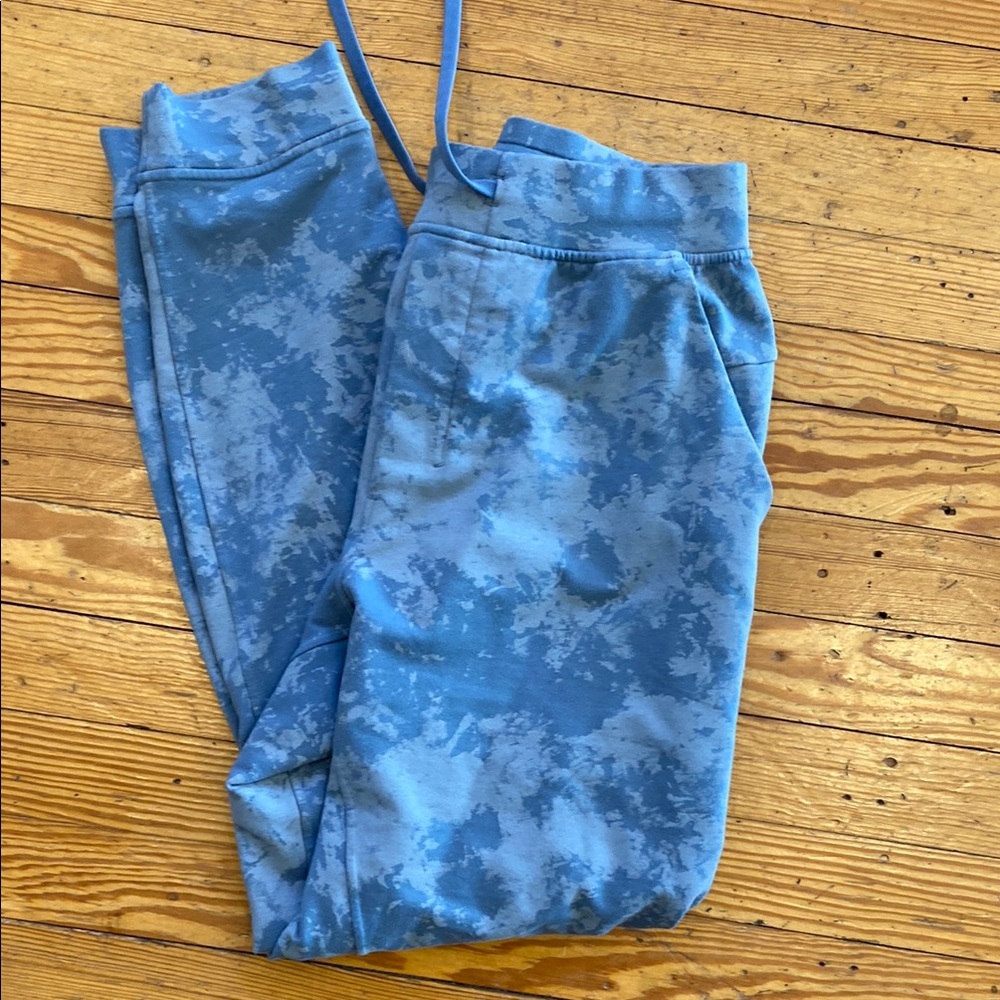 Lululemon Sweats